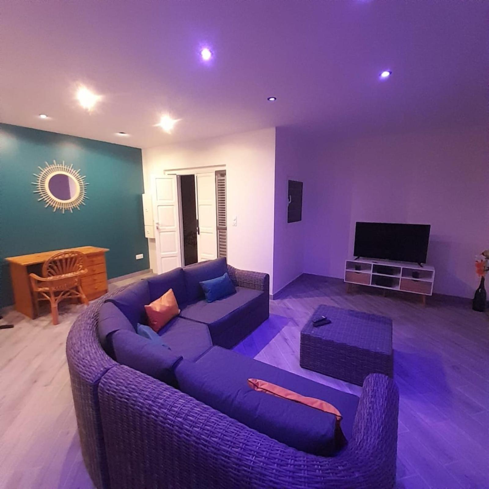 972M Beautiful Air-Conditioned Villa With Garden Le Carbet Exteriör bild